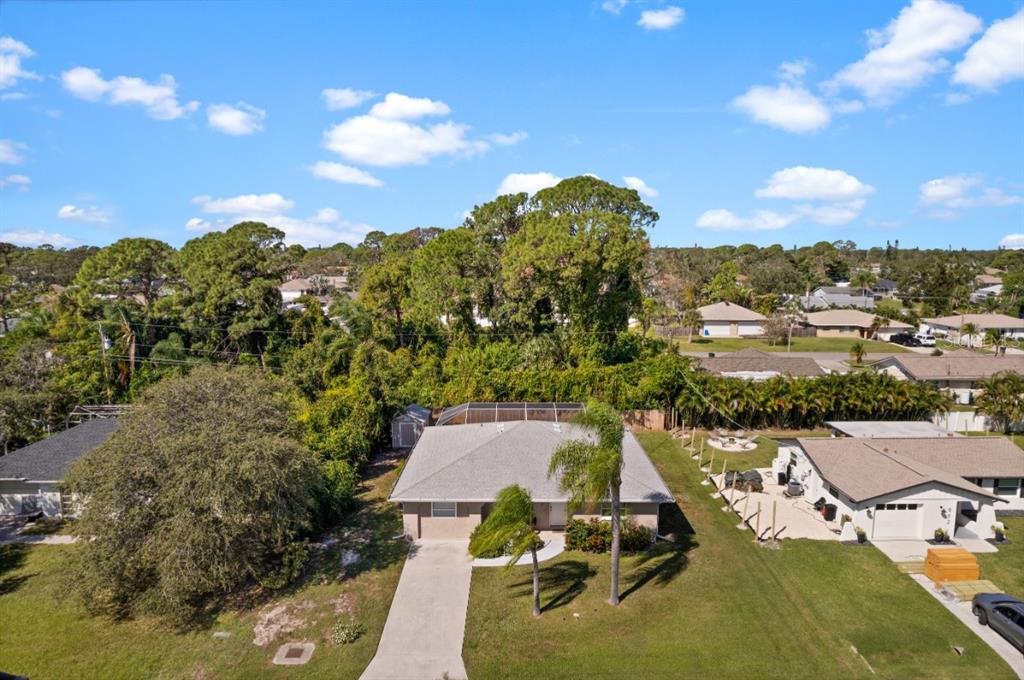 874 Acadia Road Venice, FL 34293 - Photo 13 of 64
