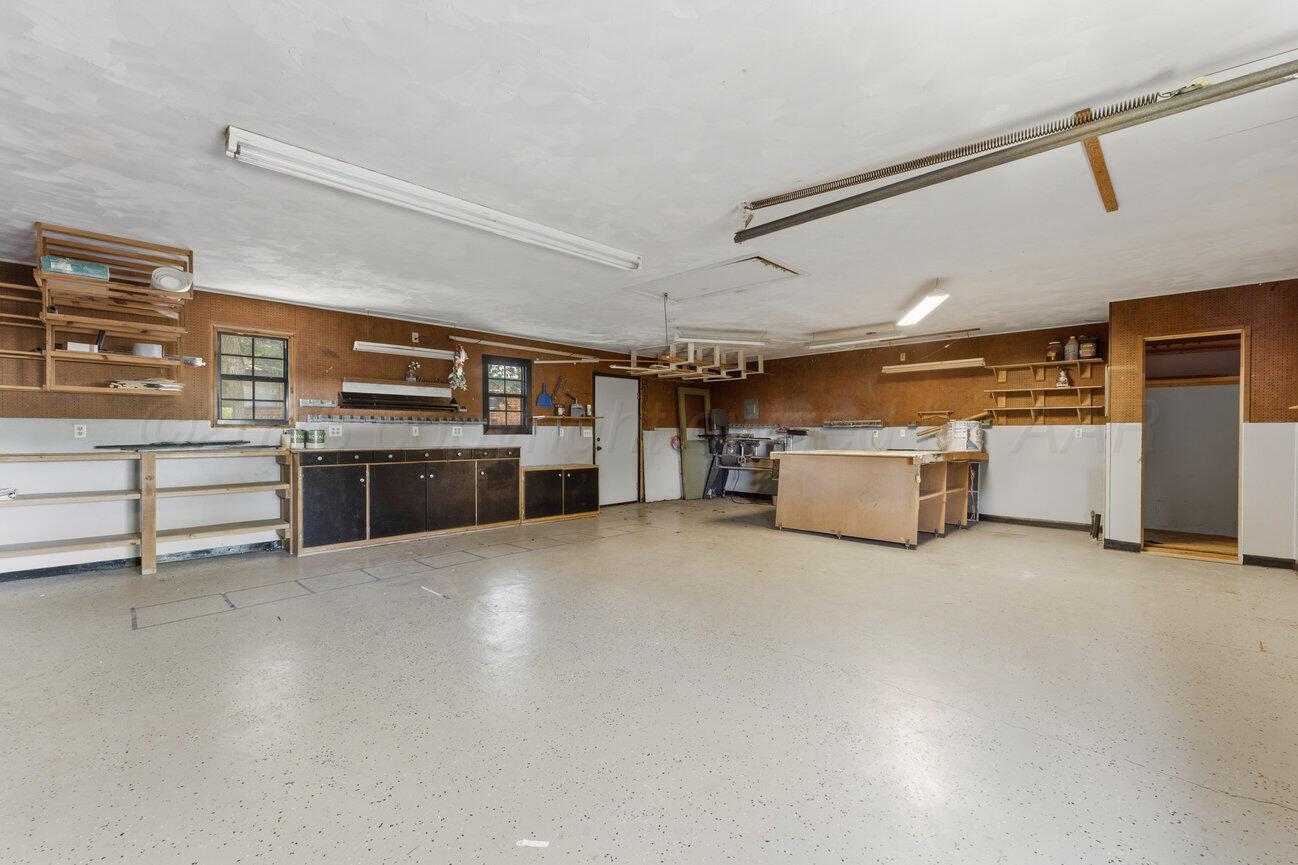 205 Houston Street Borger, TX 79007 - Photo 50 of 57 Shop-2