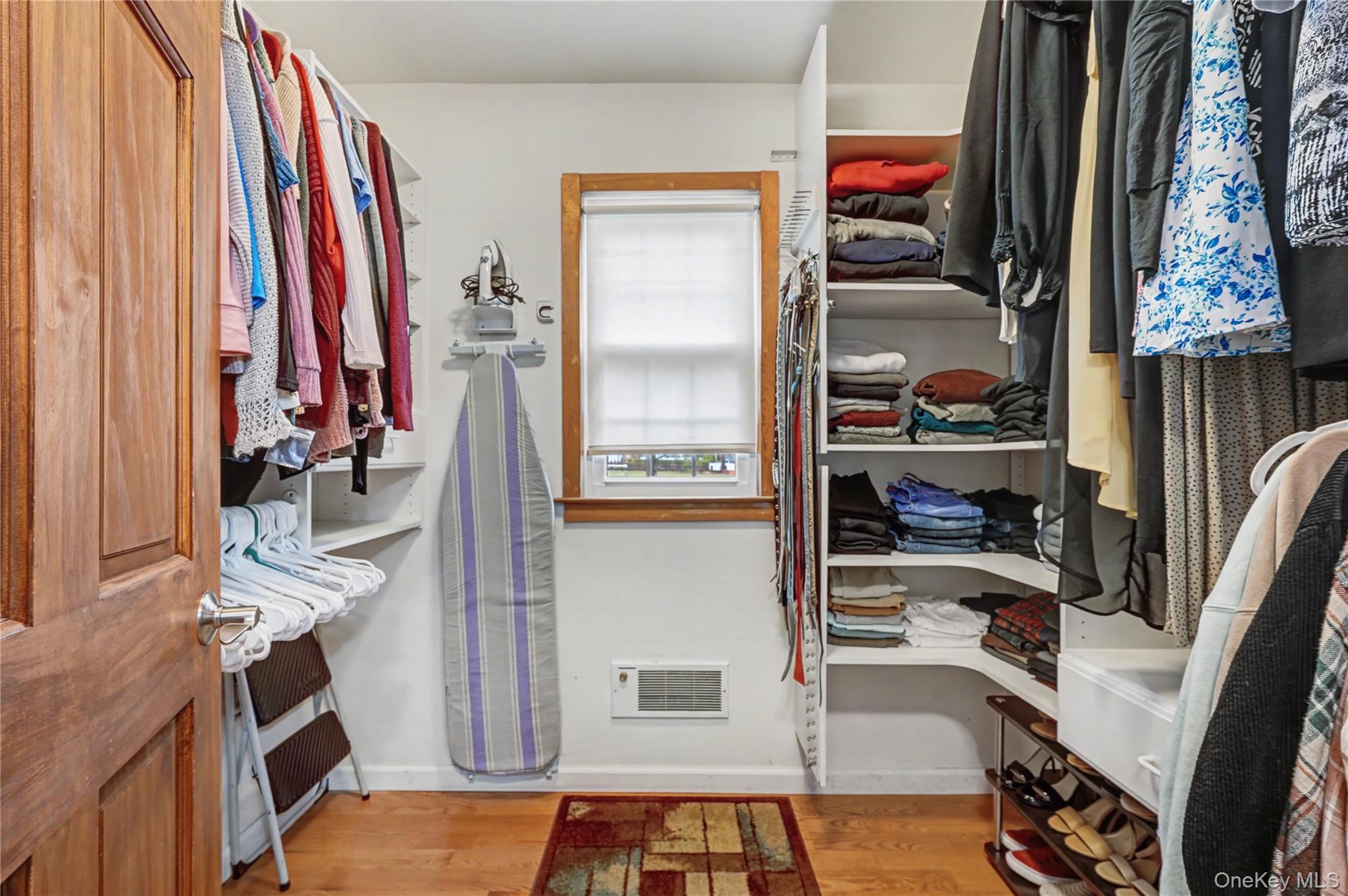 25 Joyce Road Eastchester, NY 10709 - Photo 13 of 27