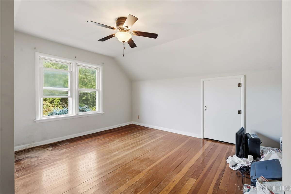 1705 Riverside Avenue St. Charles, IL 60174 - Photo 13 of 30 Gallery Image 13