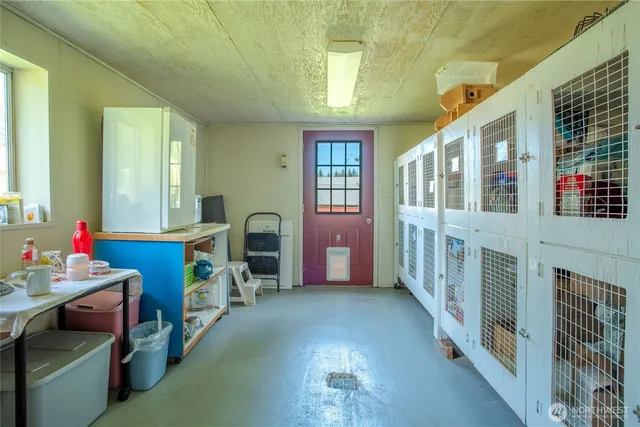 a view of livingroom with furniture and windows