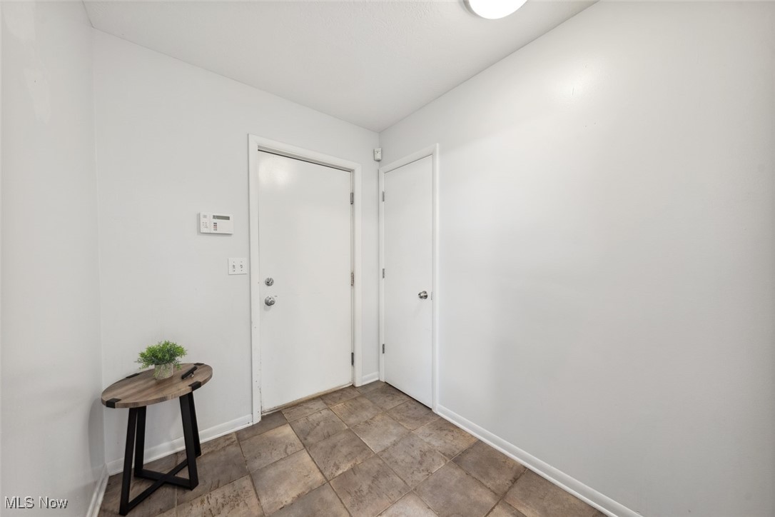 627 University Road Cleveland, OH 44113 - Photo 15 of 17 Gallery Image 15