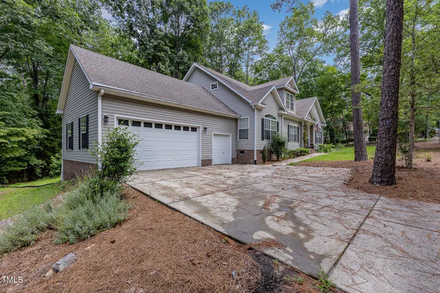 $599,900 | 6086 Dunes Drive, Sanford, NC 27332
