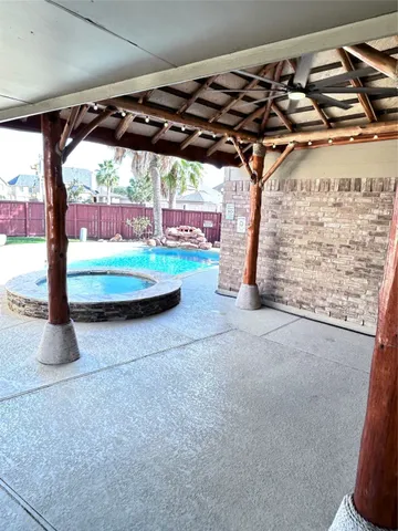 $3,850 | 3411 Bay Breeze Drive, Seabrook, TX 77586