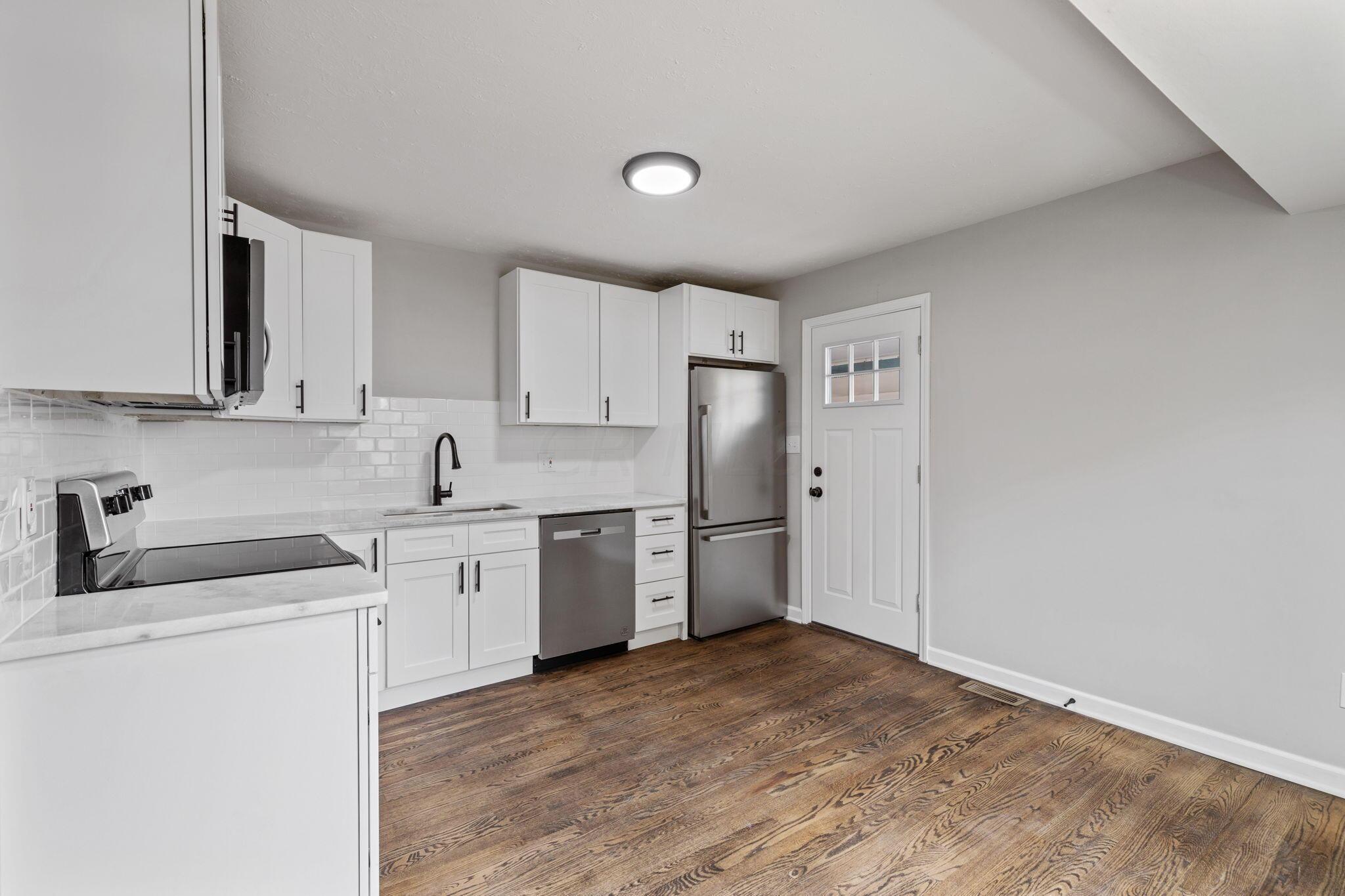 2815 Hillgate Road Columbus, OH 43207 - Photo 8 of 20 11-web-or-mls-2023-10-20 2815 Hillgate R
