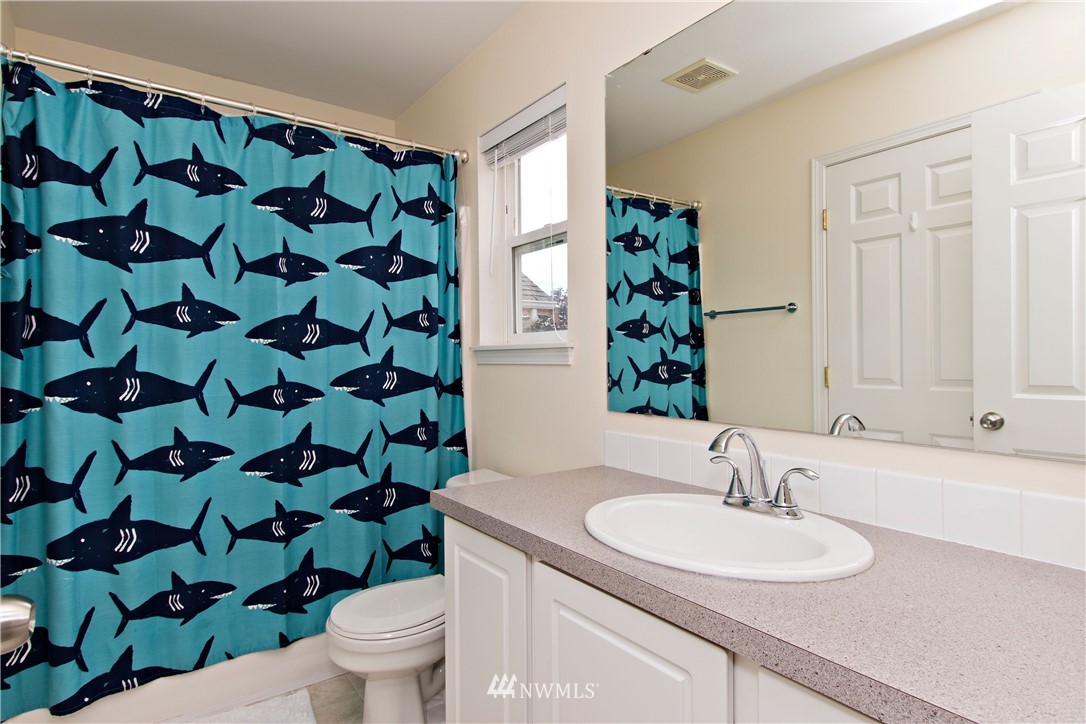 34803 Southeast Ridge Street Snoqualmie, WA 98065 - Photo 15 of 24 Gallery Image 15