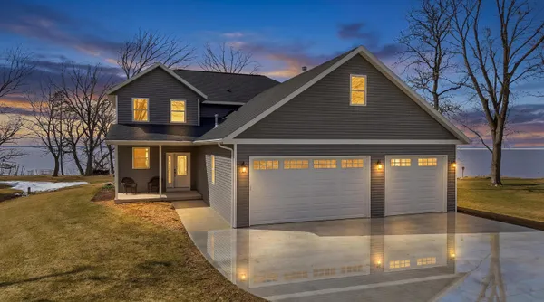 $899,900 | N9746 Highland Park Road, Malone, WI 53049