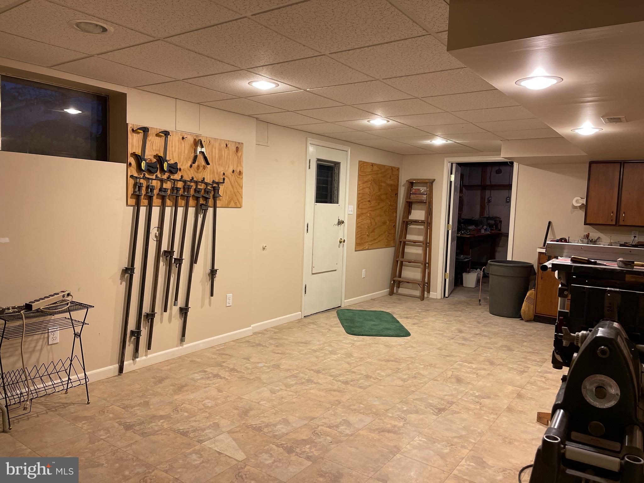 6422 Meriwether Lane Springfield, VA 22150 - Photo 29 of 36 Workshop or Children's Playroom
