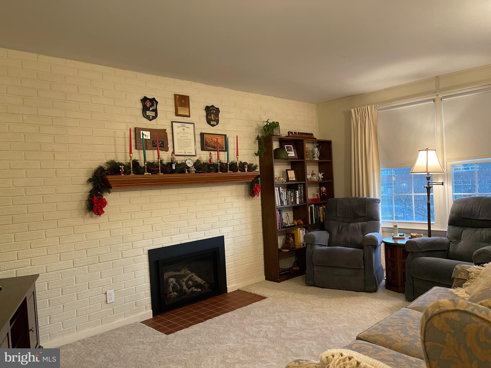 6422 Meriwether Lane Springfield, VA 22150 - Photo 10 of 36 Main level Family Room