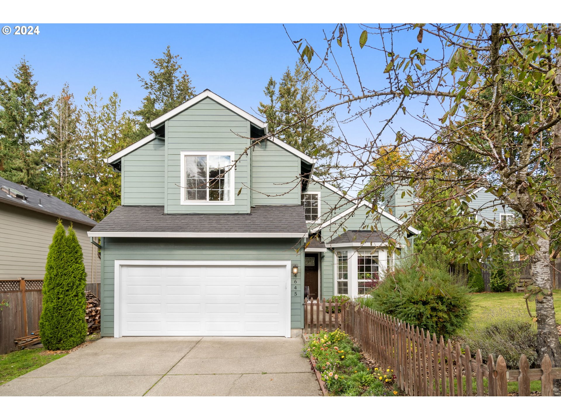 4645 Southwest Cameron Road Portland, OR 97221 - Photo 1 of 31 Gallery Image 1