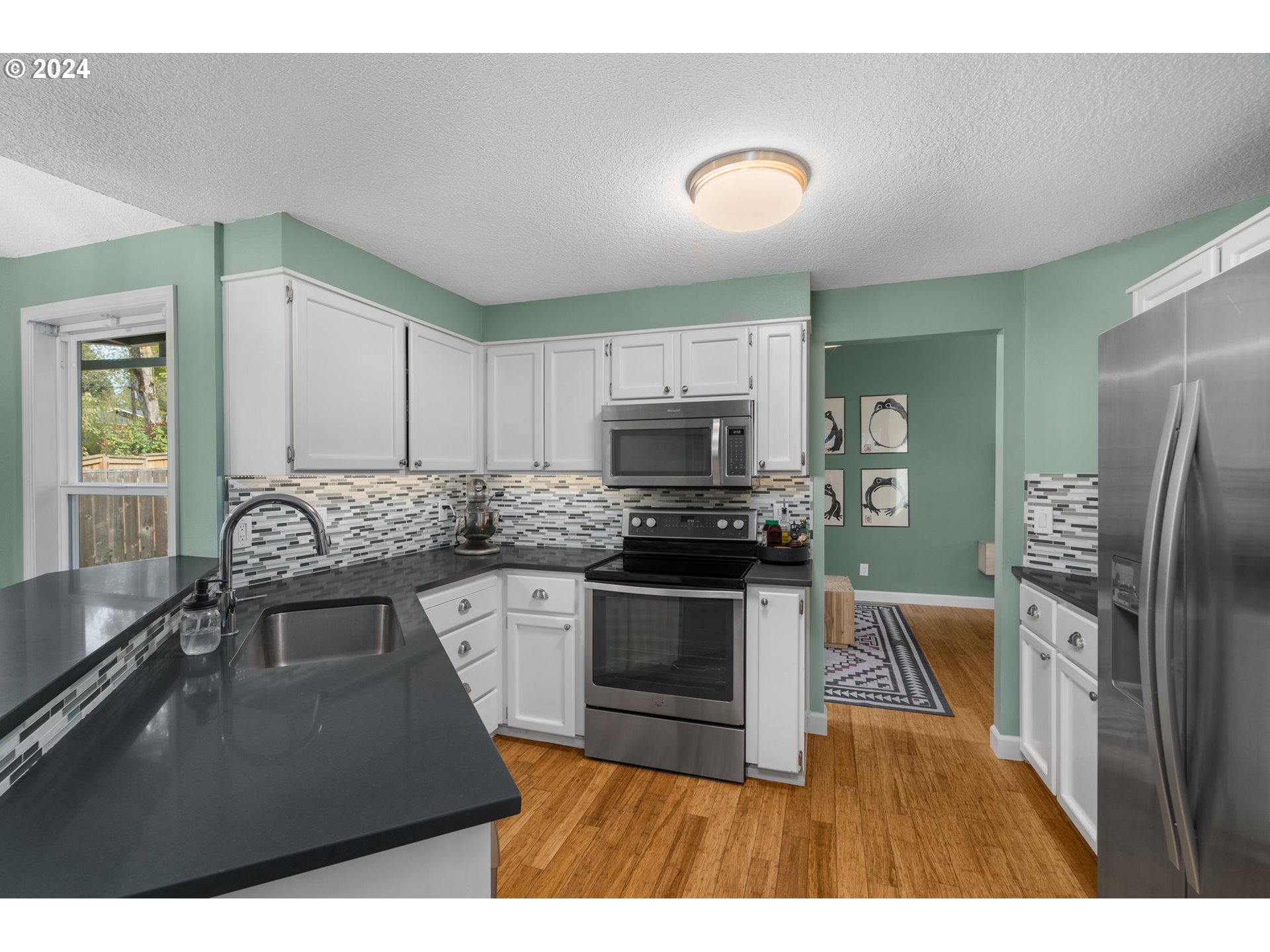 4645 Southwest Cameron Road Portland, OR 97221 - Photo 11 of 31 Gallery Image 11