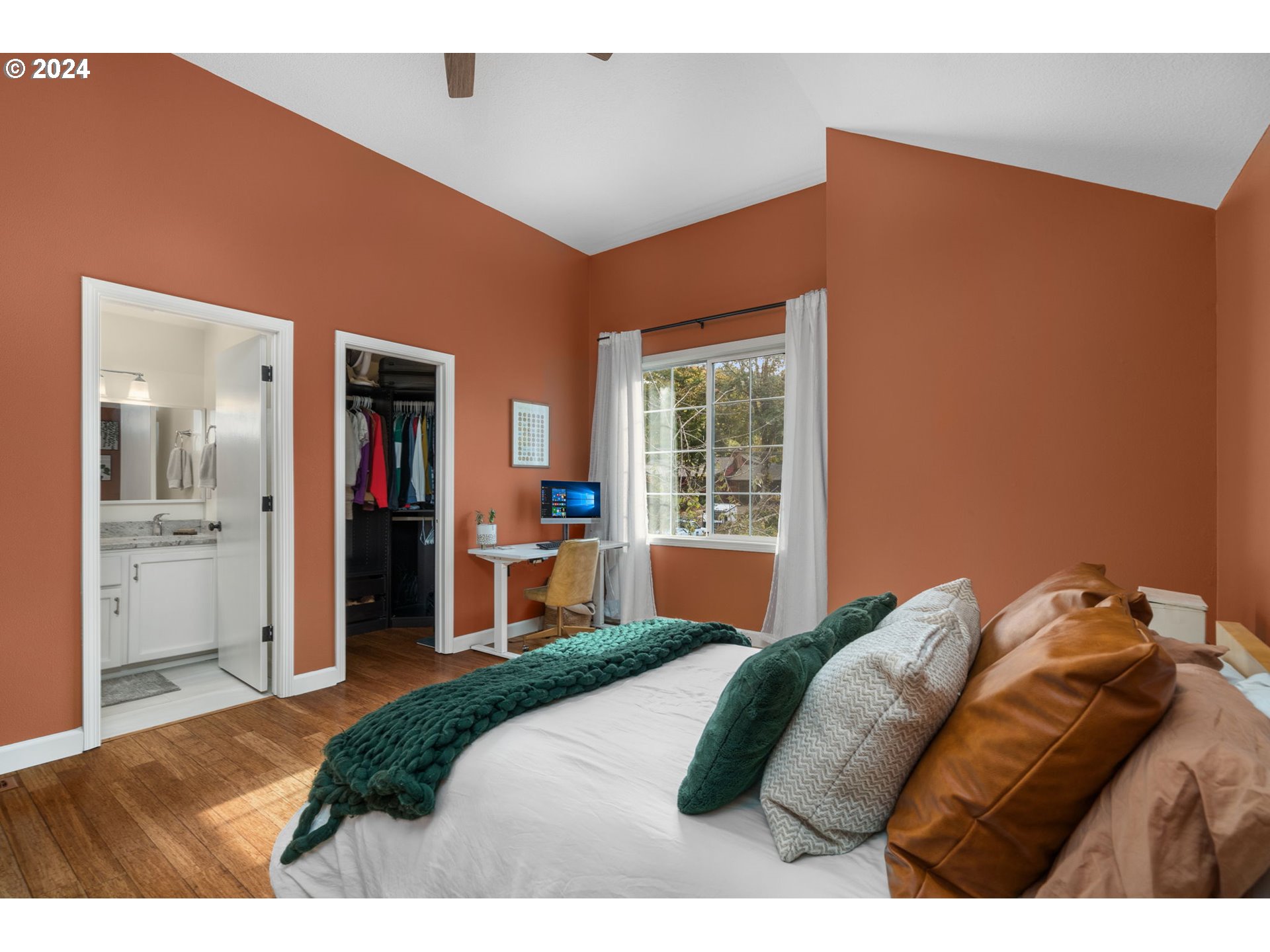 4645 Southwest Cameron Road Portland, OR 97221 - Photo 23 of 31 Gallery Image 23