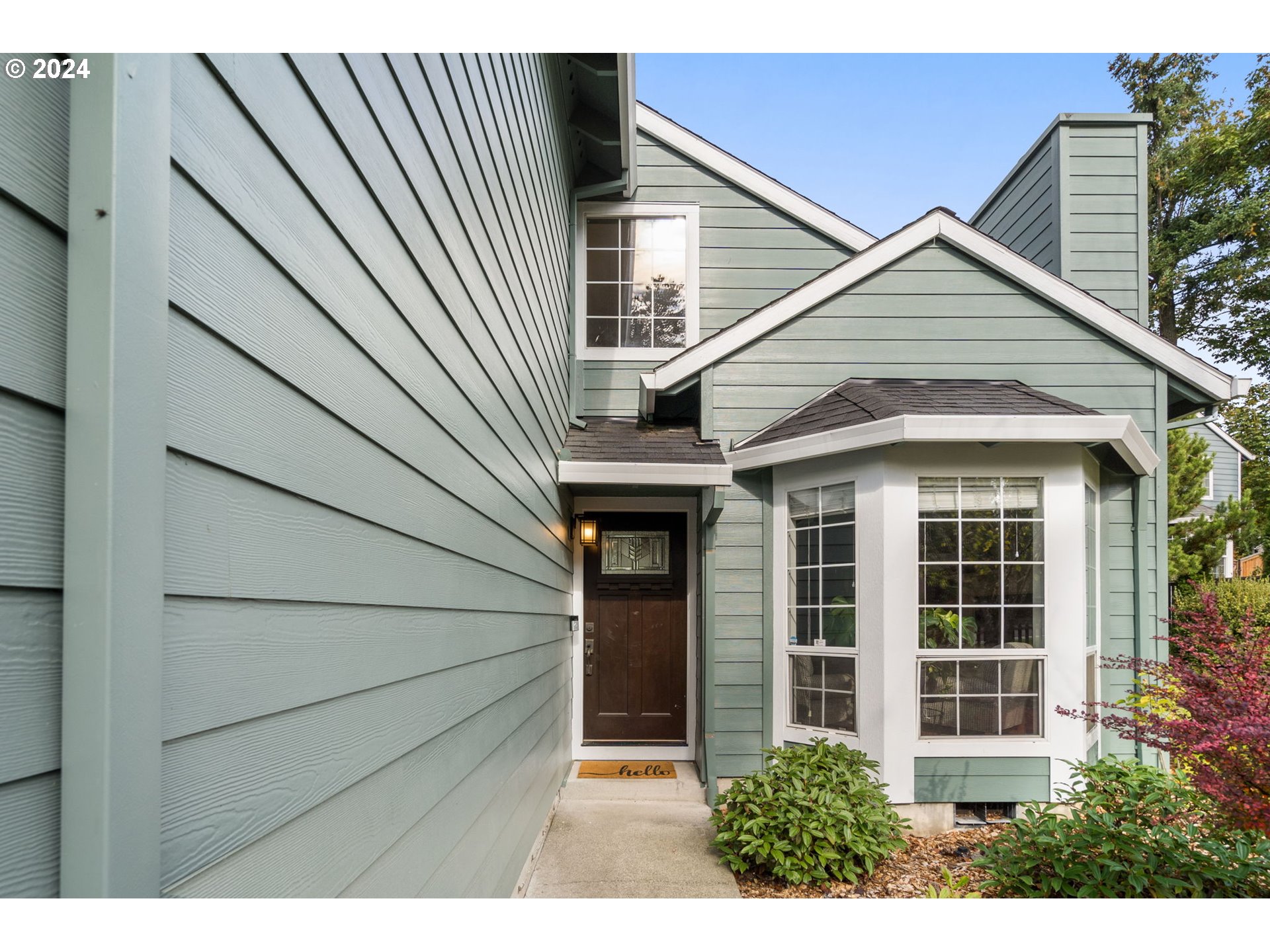 4645 Southwest Cameron Road Portland, OR 97221 - Photo 3 of 31 Gallery Image 3