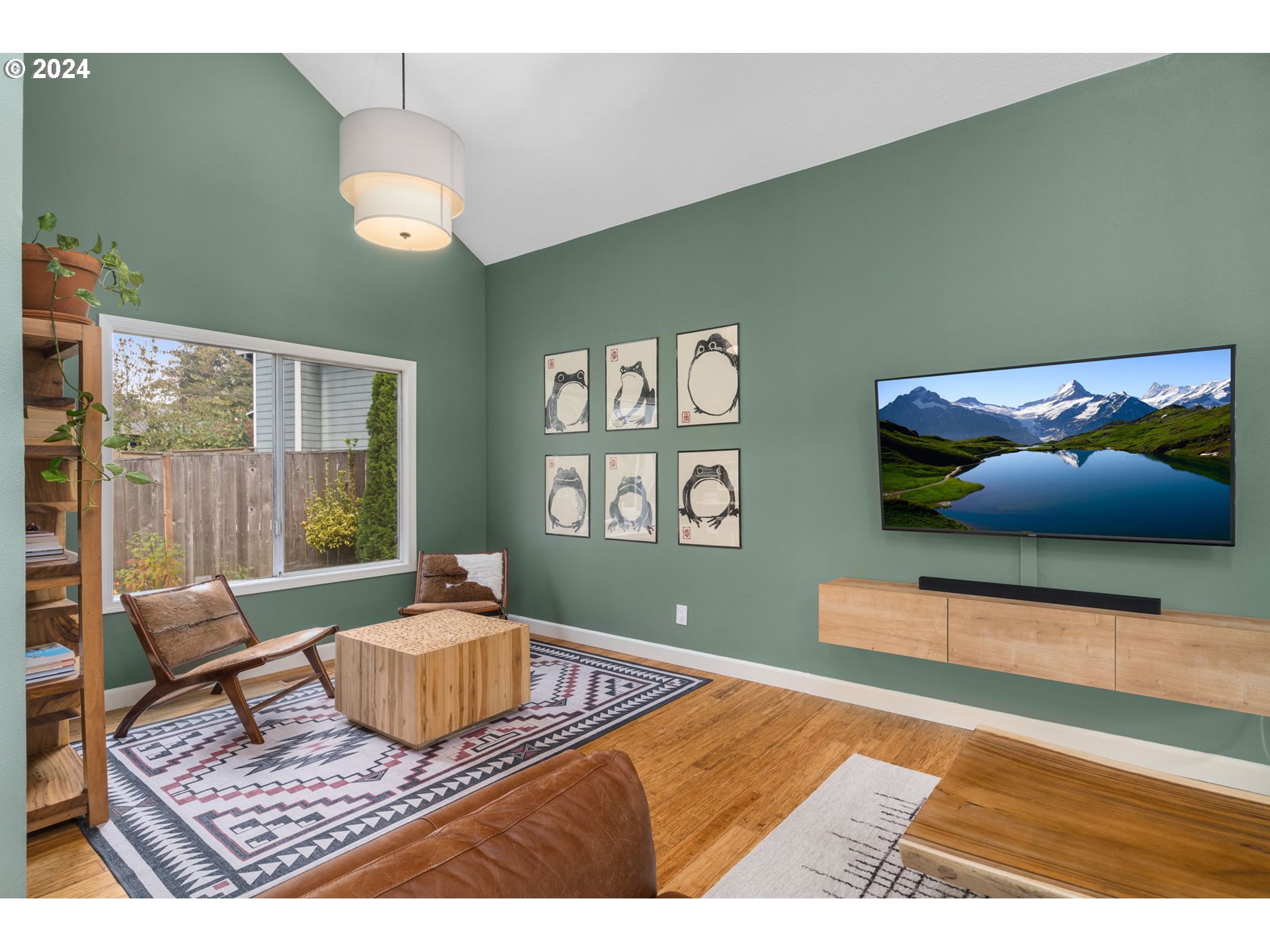 4645 Southwest Cameron Road Portland, OR 97221 - Photo 8 of 31 Gallery Image 8