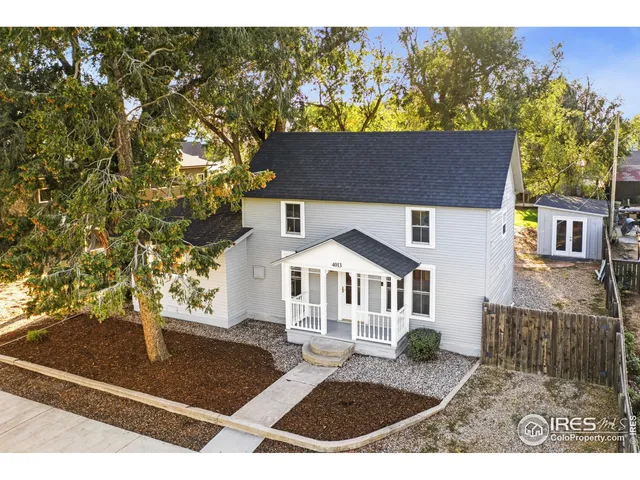 an aerial view of multiple house