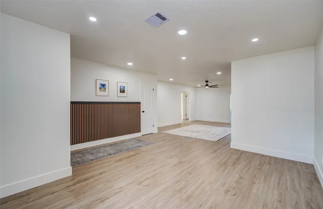 $299,999 | 2810 Spa Drive, Deer Park, TX 77536