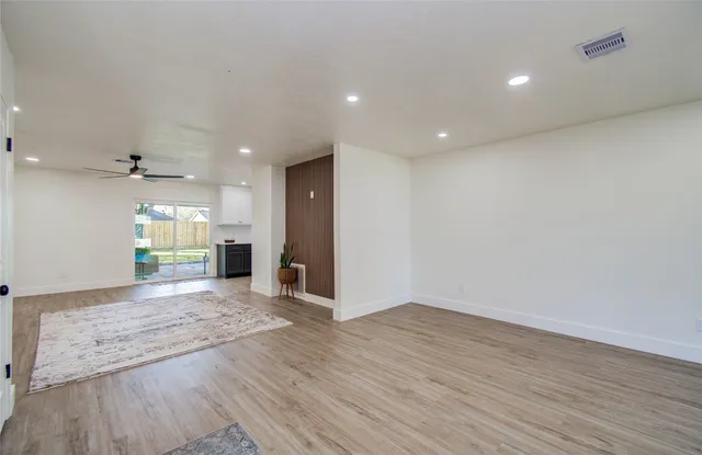 $299,999 | 2810 Spa Drive, Deer Park, TX 77536