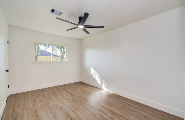 $299,999 | 2810 Spa Drive, Deer Park, TX 77536