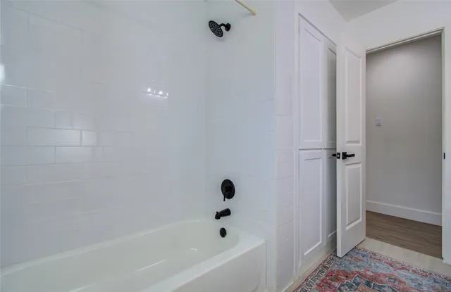 $299,999 | 2810 Spa Drive, Deer Park, TX 77536