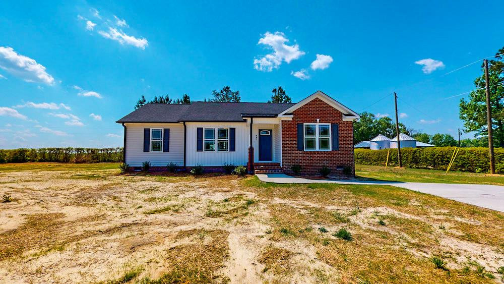 647 Flowers Road Four Oaks, NC 27524 - Photo 1 of 35 Main View