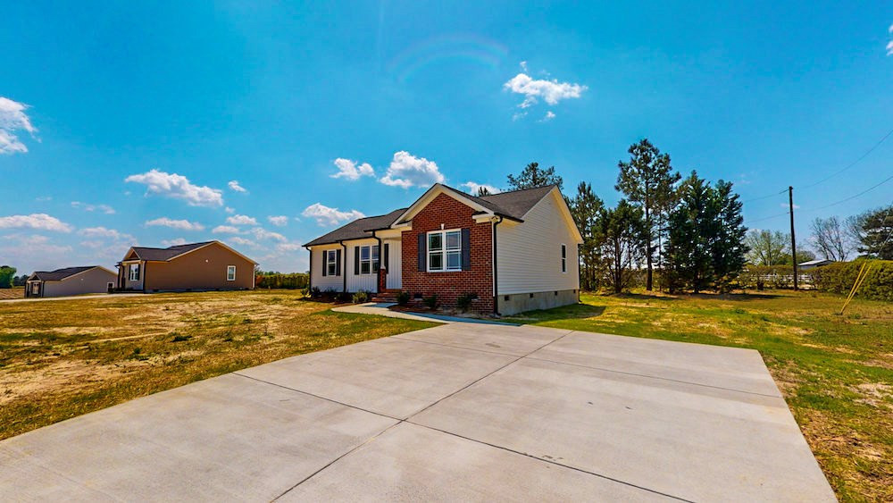 647 Flowers Road Four Oaks, NC 27524 - Photo 3 of 35 Gallery Image 3