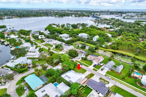 $8,000 | 938 Marlin Drive, Jupiter, FL 33458