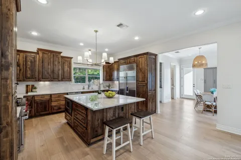 $1,750,000 | 1005 Wiltshire Avenue, Terrell Hills, TX 78209