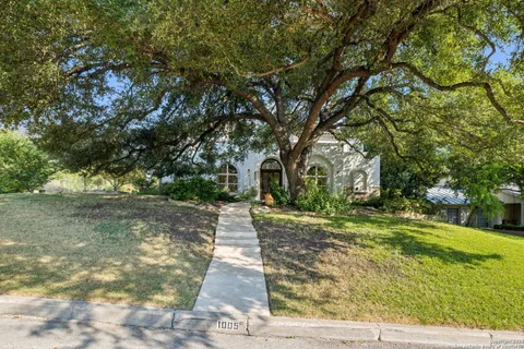 $1,750,000 | 1005 Wiltshire Avenue, Terrell Hills, TX 78209
