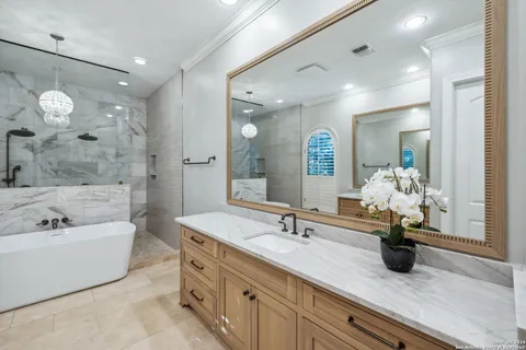 $1,750,000 | 1005 Wiltshire Avenue, Terrell Hills, TX 78209