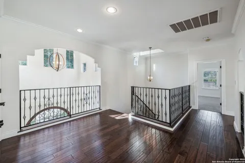 $1,750,000 | 1005 Wiltshire Avenue, Terrell Hills, TX 78209