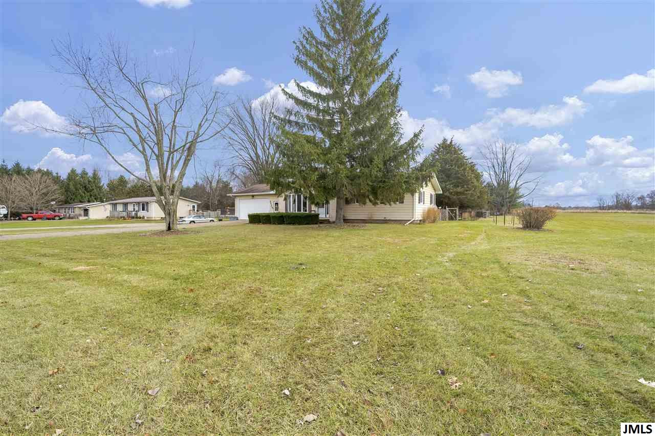5525 Oakpoint Road Jackson, MI 49201 - Photo 2 of 20 Photo 2