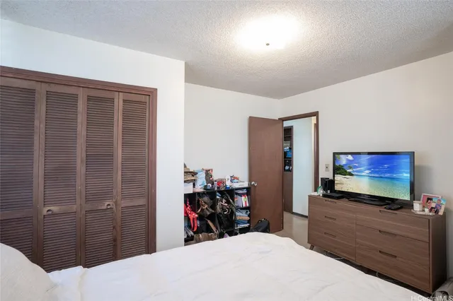 $7,500,000 | 2636 Maunawai Place, Honolulu, HI 96826