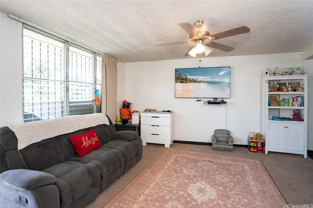 $7,500,000 | 2636 Maunawai Place, Honolulu, HI 96826