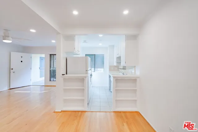 $2,600 | 1037 11th Street, Unit 9, Santa Monica, CA 90403