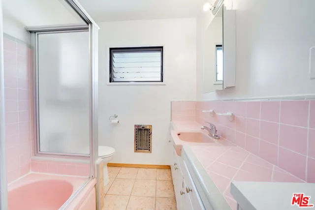 $2,600 | 1037 11th Street, Unit 9, Santa Monica, CA 90403