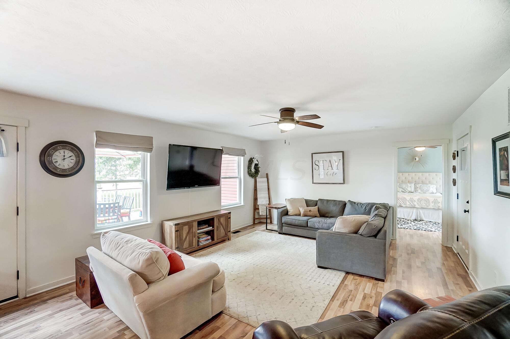 6431 Biggert Road London, OH 43140 - Photo 11 of 84 Living Room