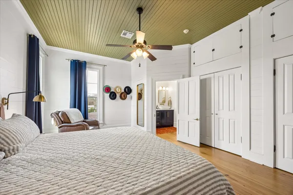 $1,125,000 | 602 South Market Street, Brenham, TX 77833