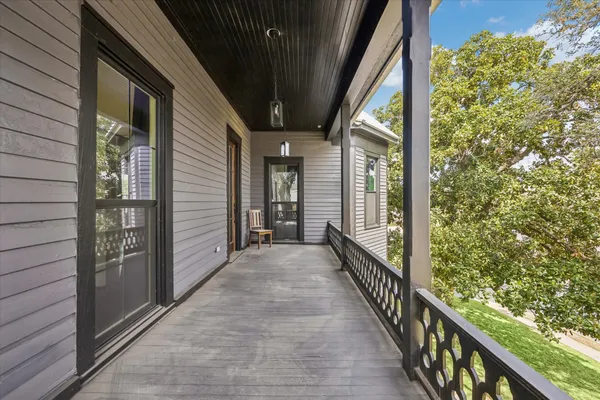 $1,125,000 | 602 South Market Street, Brenham, TX 77833