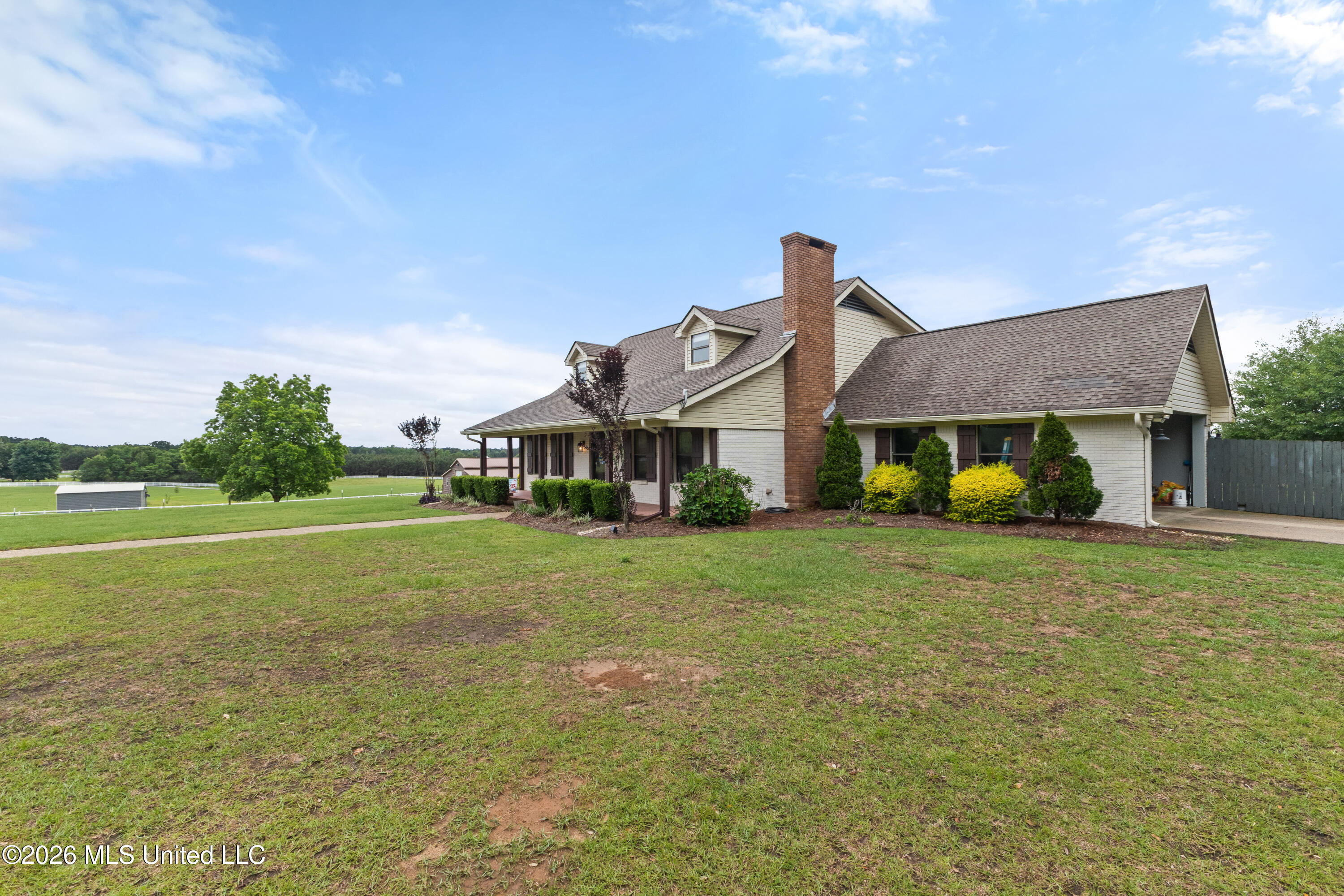 1329 Grantham Road Sumrall, MS 39482 - Photo 7 of 58 1329_Grantham_Road-5