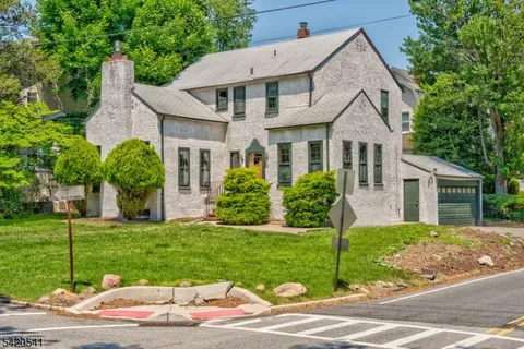 $750,000 | 55 Luddington Road, West Orange, NJ 07052
