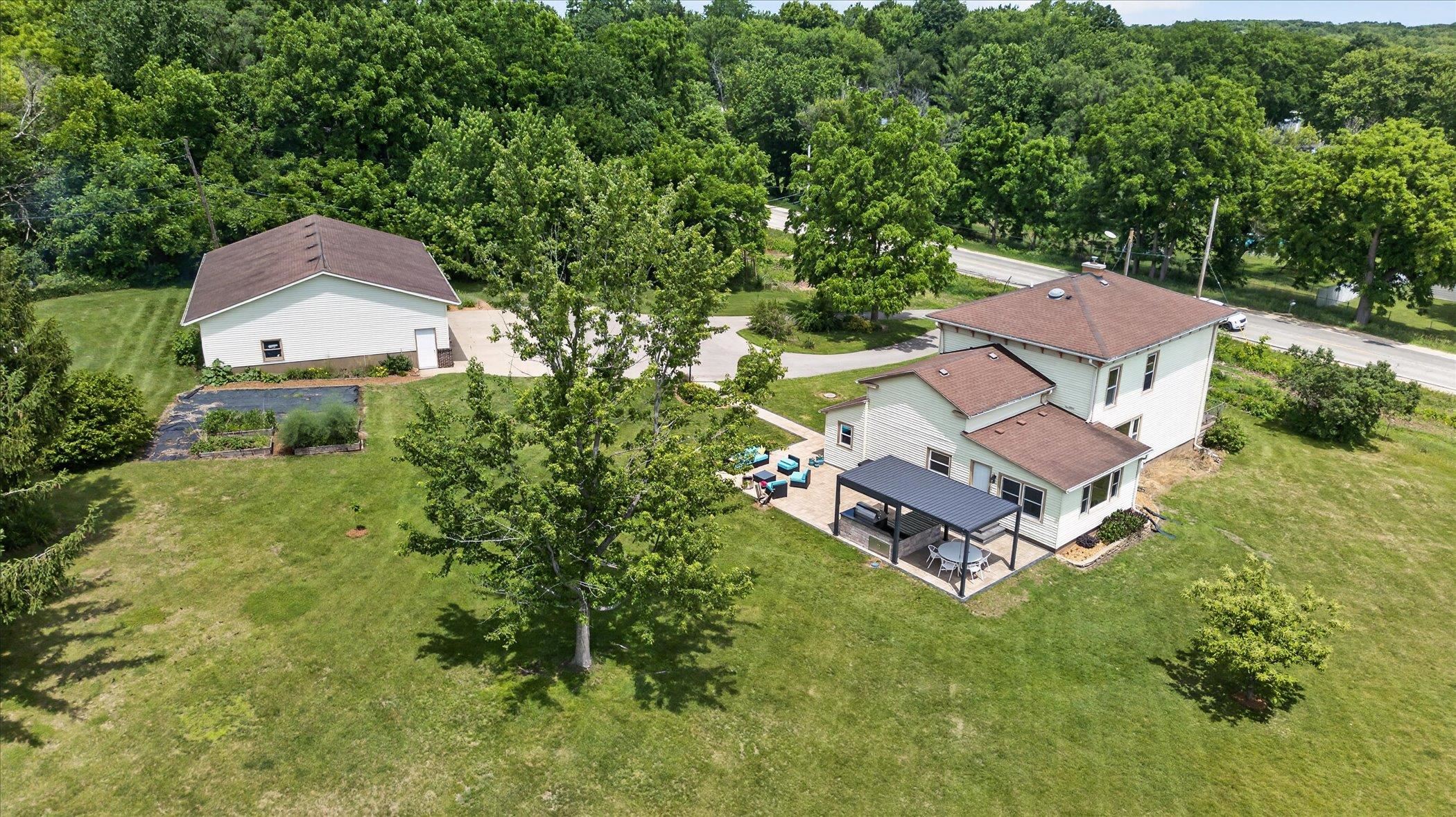 2458 South Madison Road Beloit, WI 53511 - Photo 1 of 51