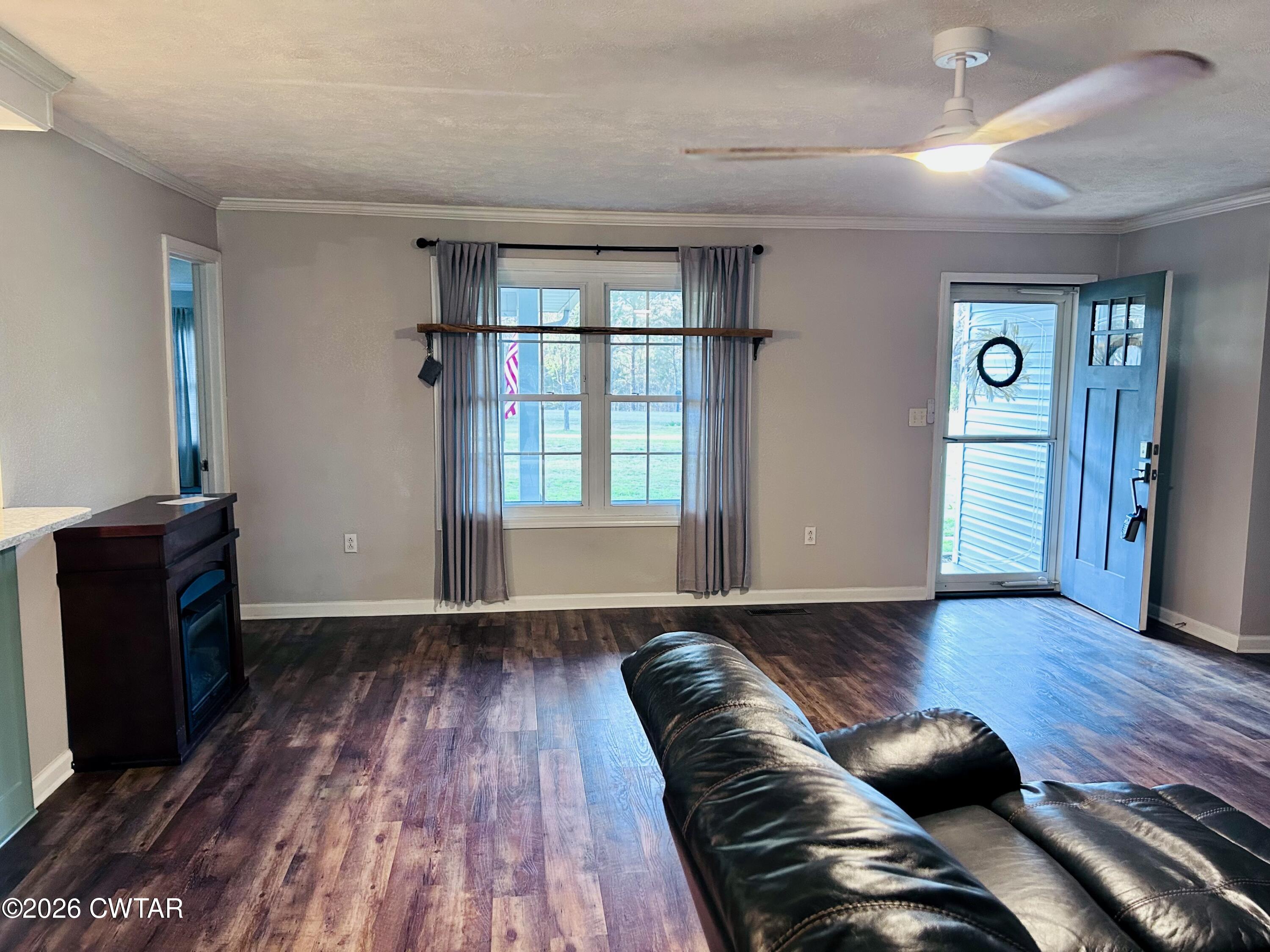 1051 McCaney Mill Road Huron, TN 38345 - Photo 4 of 23 Living Room