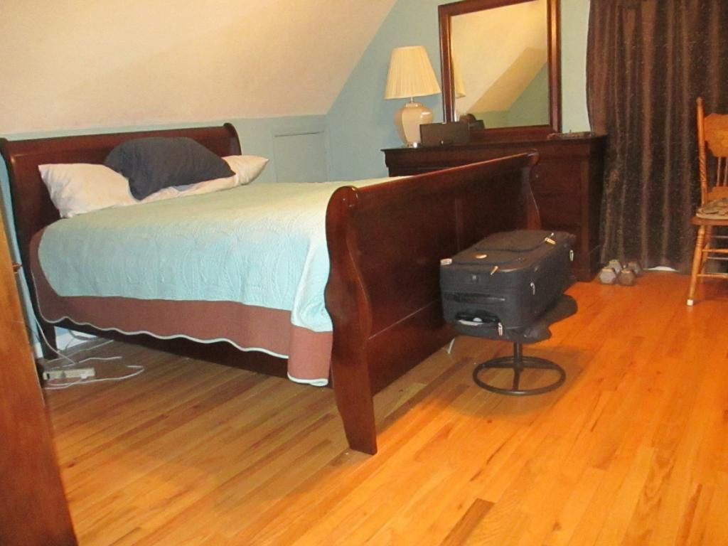 429 Beck Road Piney Flats, TN 37686 - Photo 10 of 36 Large room