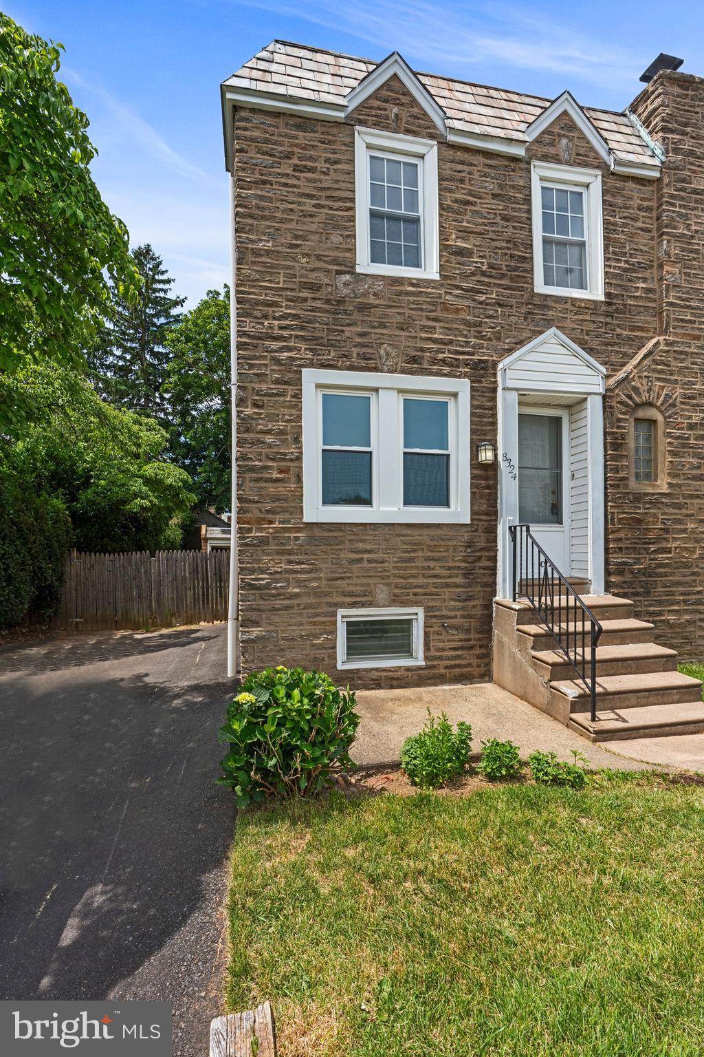 8324 Ridgeway Street Philadelphia, PA 19111 - Photo 19 of 21 Gallery Image 19