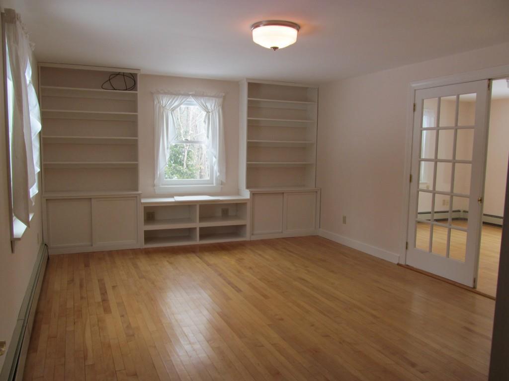 16 Carriage Hill Road Raymond, ME 04071 - Photo 5 of 24 Photo