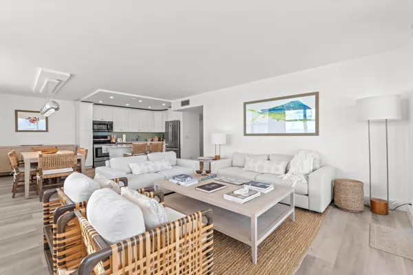 $6,500 | 5440 North Ocean Drive, Unit 306, Singer Island, FL 33404