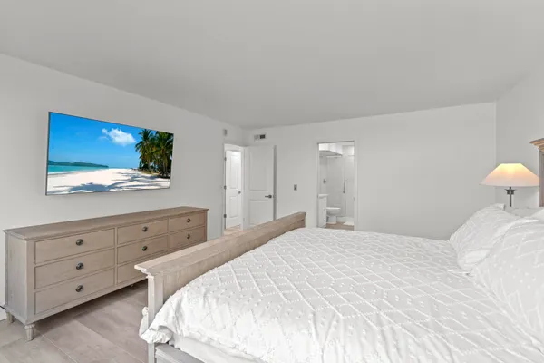 $6,500 | 5440 North Ocean Drive, Unit 306, Singer Island, FL 33404