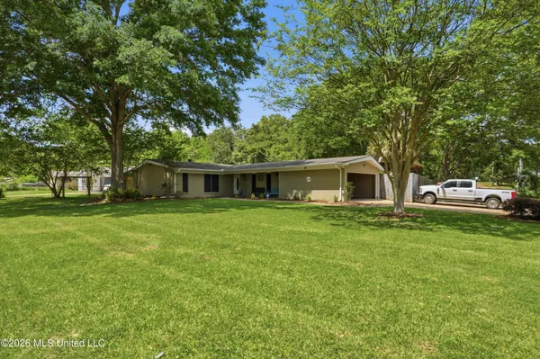 $340,000 | 100 Crimson Lane, Brandon, MS 39042