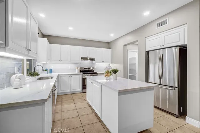 $1,388,000 | 45 Avondale, Irvine, CA 92602