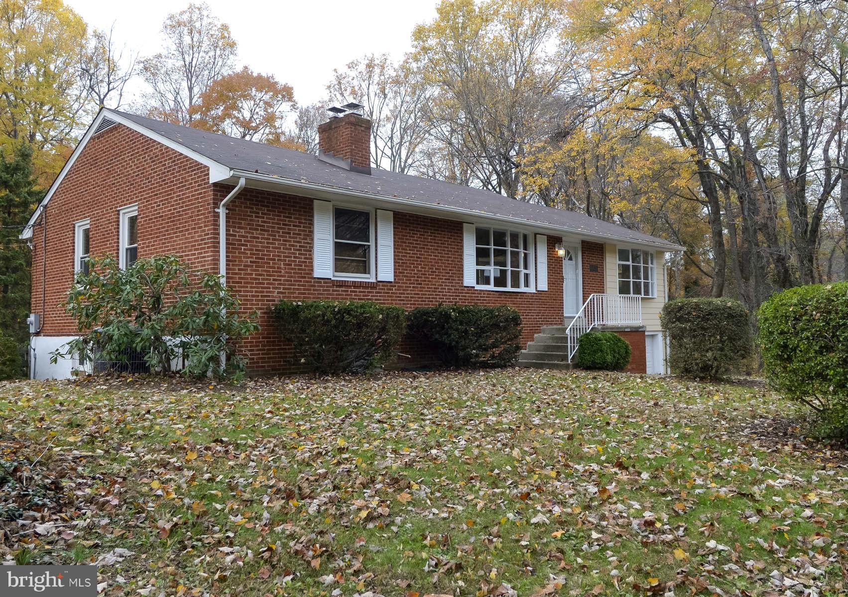 6828 Redberry Road Clarksville, MD 21029 - Photo 2 of 30 Exterior (Front)